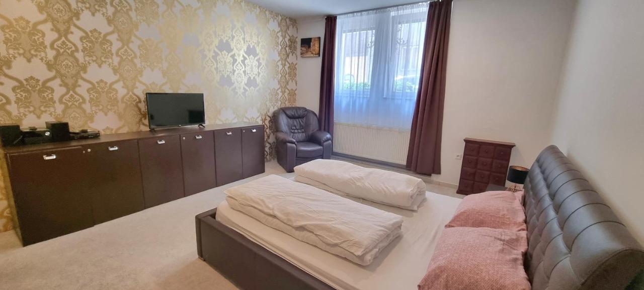Spacious In Center Apartman Pozsony