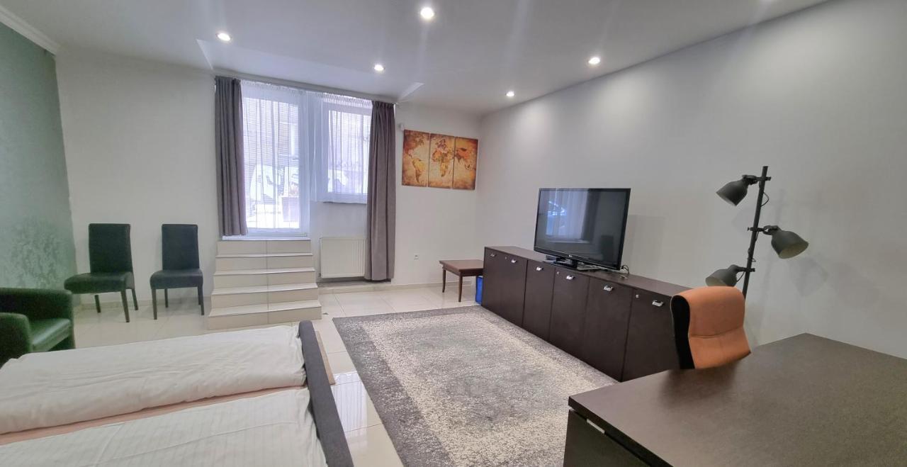Spacious In Center *